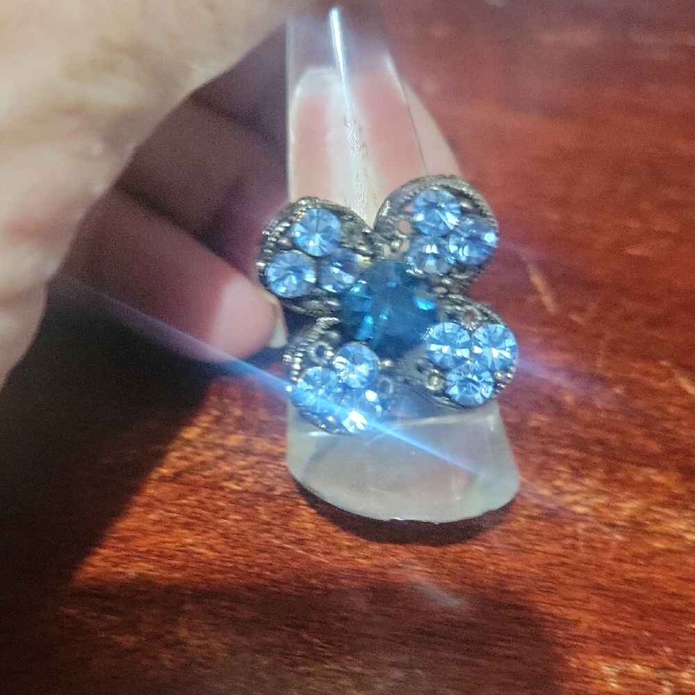 Blue Crystal Flower Ring 7.5